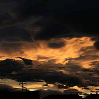 �Ӻ������������ʲô��ɫ��
ͬһƬ��