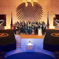 �������հ׵�ϴ�»����������Plus X����ί��