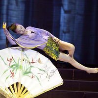 �������