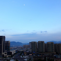 ��ͷ����ٺ������е㡰�ߴ��ϡ���