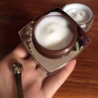 ��������ʹ����˪�ģ����Լ���ϸ�ƣ�������