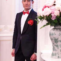 ��������������飬ȴ��������߷�ͷ~