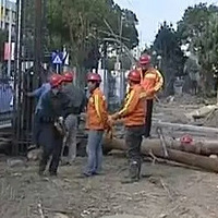 ����ǰ��̨��������������4���������ţ����Ƿֲ������