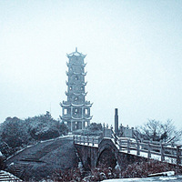 ��ɽӭ���ĵ�һ��ѩ