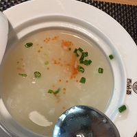 ���Ի���̨��No23�����T��ţ���ײ�ͦ�۵�