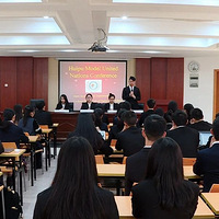 ������ѧ����70���������Ϲ��⽻�١�����ô����......