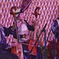 �ɹű���Ԫ����פ̨�ݣ�10��Ԫ��ʳ����ȯ�������ˣ�