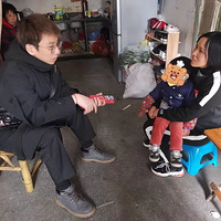 ̨��12��Ů�������Ϊһ����ʦ������Ĺ���������Ŀ...