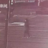 ���а�������ײ�������������Ӷ��������߾��ո�ɱ�˶�ϱ����