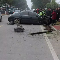 7�룡����ײ���ˣ�����"ɨ��ɮ"����С��