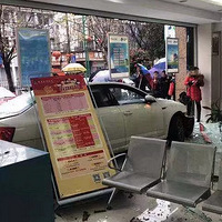 ���Σ�̨��һ˾����������N�Σ� ײ�����У���1���ӵ�������