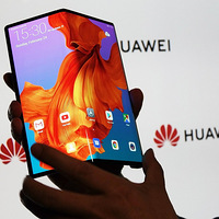 �׿�5G�۵����ֻ����ˣ�һ��ͼΪ�㽲�屳��ġ��ڿƼ���