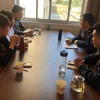 �ٺ���Ⱥ�˾���һ����������������Ǯ����ֻΪ�������¡�