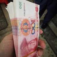 ������100ԪǮ����һ���棬����̨�ݾ���׷�������ˣ���ɵ����