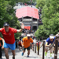 ̨�ݸ��ǹ��������ڽ��տ�Ļ�����д������ڸ���Ŀ����