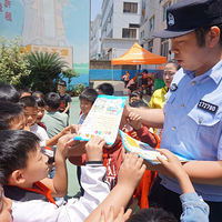 �����ˣ���Щ��Χ��ѧУ�������£�ֻΪ����£�