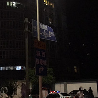 ������Ԣ��Ů����¥���������ˣ�