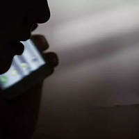 Ů�Ӻ͹���ͬʱ����ʧ�٣�������¿��µ�һĻ��