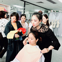 ��������ͥ������!���ļ�ɫ�ʣ���ʱ��Ů��