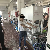 ���۾���һ��С������̨�������������ϰ壬������ǣ����ͳͳ�̾�