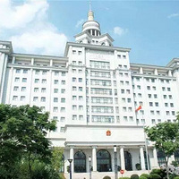 �����ﳵ��ʯͷ����ˤ�ˣ�״�湫·�������ţ���Ժ���ˣ�