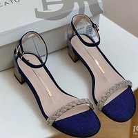 ˼��ͼ��˫һ�ִ���Ь��ÿ����������������ҵ���