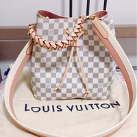 ����LV�¿����̸�ˮͰ�������˰��ˣ�