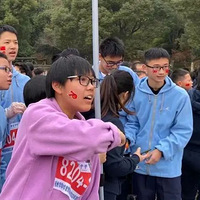 ������ҵ�ϴ�ѧ���пƴ������¼ȡ����������̨��1��