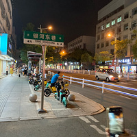 �������ġ��о�ҹ����ʮ����·��ûʲô�˹�ֹ�����