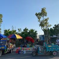 ͷ�Ÿ۰�ɳ����Խ�ȥ����̯�ĺܶ࣬�Ե�Ҳ�࣬�˻���