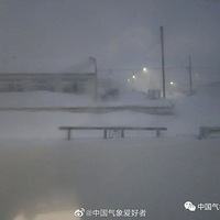 ǰ��δ�У��Ƽ�¼�ش�ѩ��Ϯ���������ֲ���1�ף���ѩ���м���