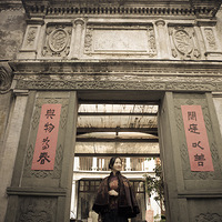 �������