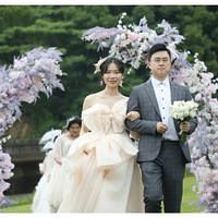 昨日着“战袍”今朝披嫁衣——椒江16对新人“组团”大婚