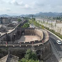 走进新晋5A景区的台州府城文化旅游区江南长城和东湖