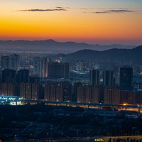 ����·�Ÿ����ճ�ǰ