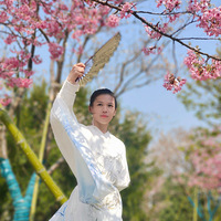 ��һ�δ�������װ������ͦ������