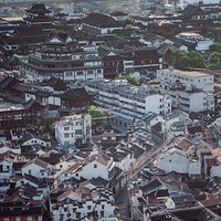 �Ϻ��ˣ�������һ���Ϻ��ڶ�