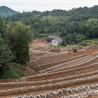 ӿȪ��ɽ������