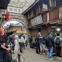 ������Ŀ�������ļ����߽�̨�ݣ�������Щ��ʳ����