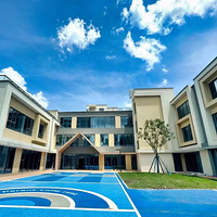 ����ֵ������9����У԰��������