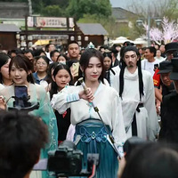 ����ǰ���գ��ٺ�ȫ���οͳ�56.33���˴Σ�