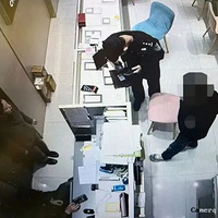 ���Ӻ���300�˽�������ֵԼΪ317500Ԫ���ϰ嵱������