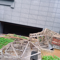 ����Ǯ����ҵ�ѣ�С����ʩ��զά����