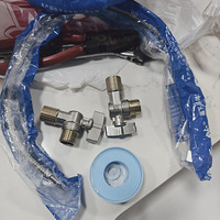 ��������ˮ�л�ɫ����������Ƿ������й�ϵ