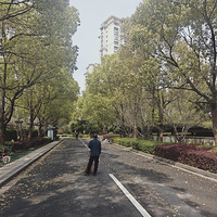 ��ɫ��԰�ز�ס