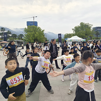 ��������ޡ�������ӻ�����ս���޵ĵ�һ���������ɡ��ܰ�