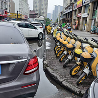 ˭�������Щ����ˮ������еİ��գ�