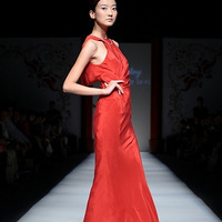 �й�Ԫ�أ�ʱ�к�ɫ�����