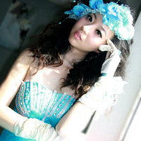 ����ױ�ǡ������� ��Ȼ ����  ���ŷ����е���