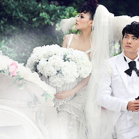 ���еİ�ɫ����